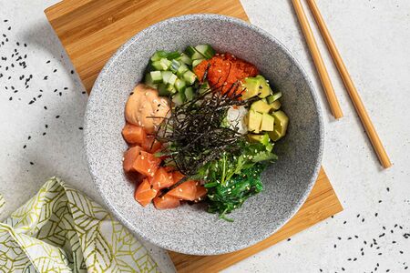 Поке с лососем