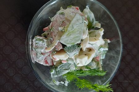 Овощной с крабовыми палочками