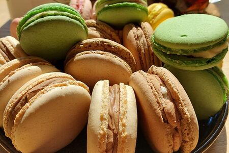 Макаронсы в ассортименте