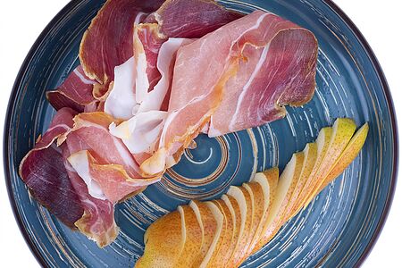 Пармская ветчина с грушей