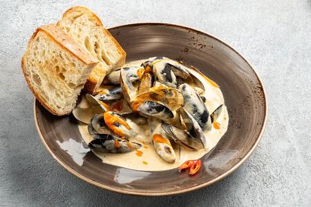 Мидии в азиатском соусе