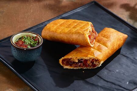 Чимичанга с телятиной