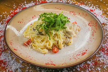 Альфредо с курицей и грибами