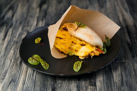 Булочка Бао с куриным филе