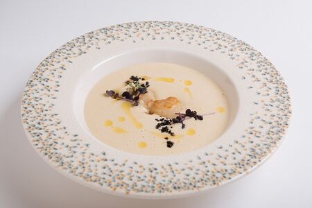 Крем-суп из жареной картошки с морским гребешком