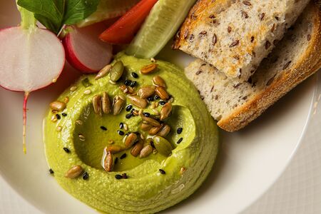 Фисташковый хумус