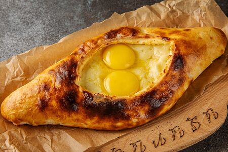 Хачапури по-аджарски