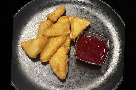 Жареный сыр сулугуни