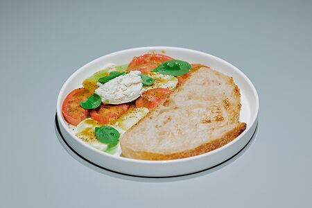 Томаты с моцареллой и базиликовым винегретом