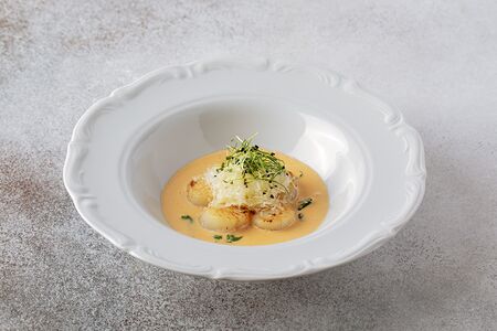 Гребешки в соусе кокосовый кимчи