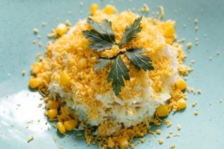 Салат из печени трески