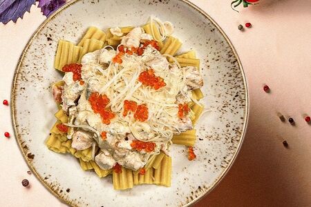 Паста с копчёным лососем