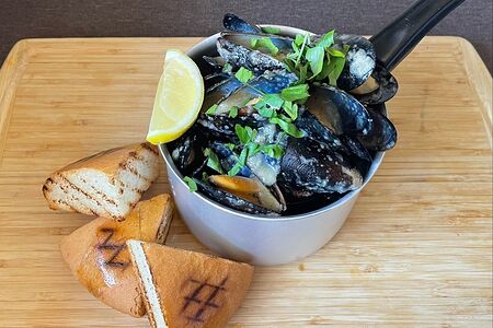 Мидии на белой бузаре