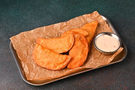 Мини чебуреки cвинo-говяжьи