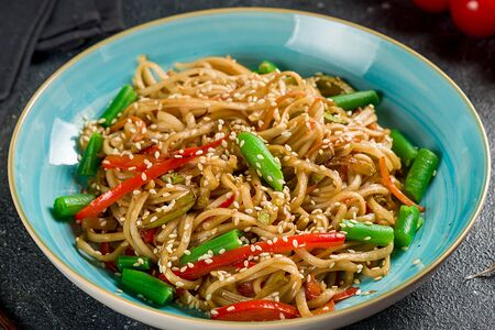 Удон с овощами