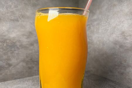 Апельсиновый свежевыжатый сок
