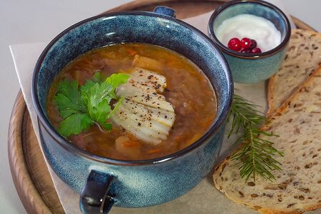 Зеленые щи с груздями и говядиной