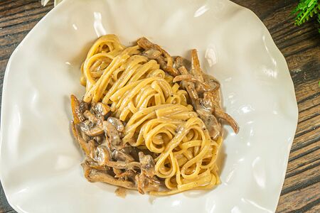 Лингвини с грибами и трюфелем