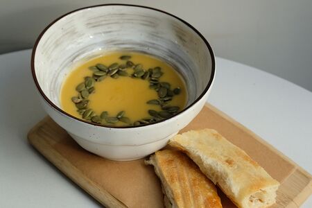 Тыквенный крем-суп с фокаччей