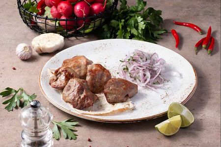 Шашлык из cвинoй шейки