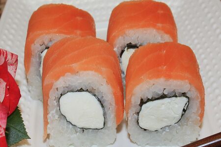 Ролл Филадельфия Лайт с семгой