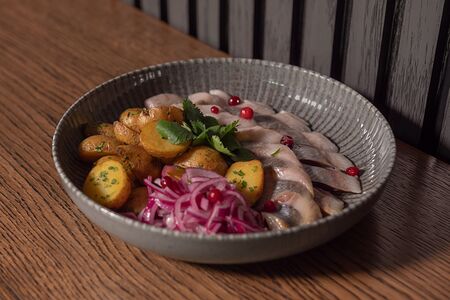 Сельдь с картофелем