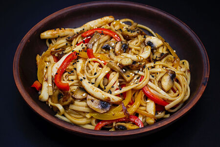 Удон с кальмаром