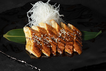 Угорь копченый