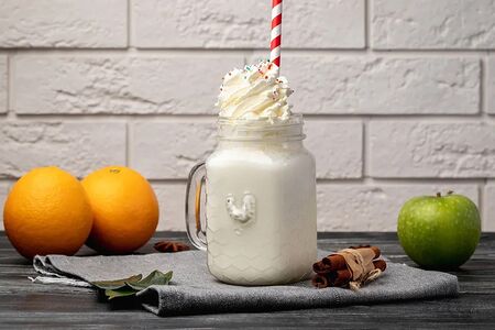 Молочный коктейль ванильный