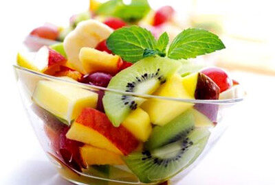 Фруктовый салат с топпингом