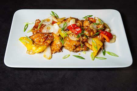 Курица в сладком соусе чили