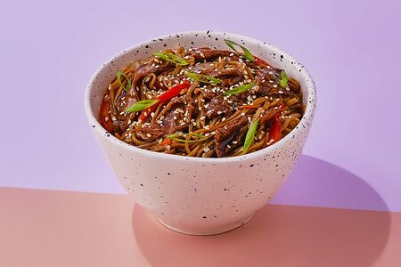 Гречневая лапша с говядиной Блэк Пеппер