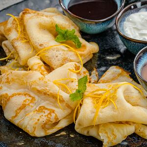 Блинчики со сметаной