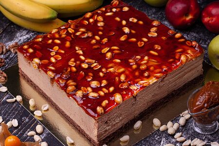 Торт Шоколадно-ореховый L