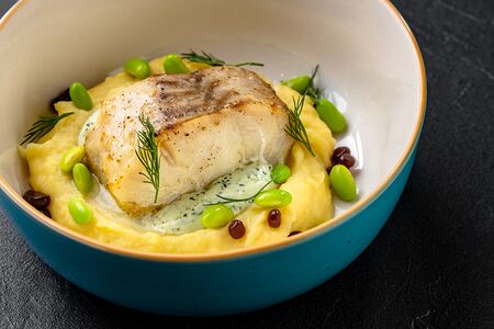 Филе трески с картофельным пюре