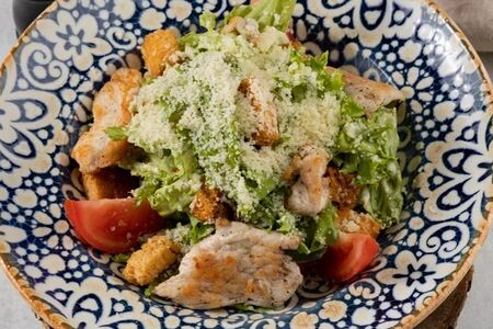 Цезарь с курицей