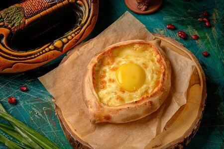 Хачапури по-аджарски