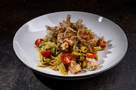 Удон с тигровыми креветками