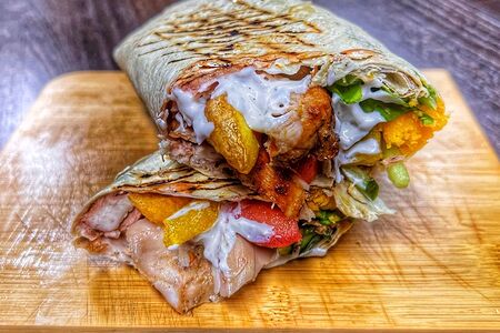 Фирменная М & M с курицей