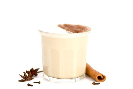 Пряный чай латте