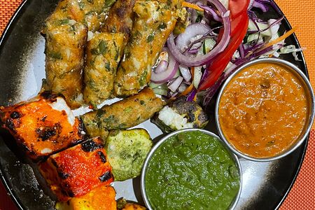 Ассорти из домашнего сыра