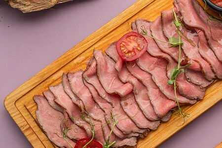 Ростбиф с соусом Маринара