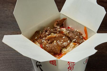 Вок с говядиной