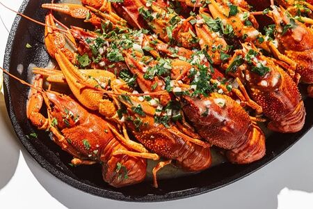 С чесноком и сливочным маслом