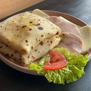 Блинчики с ветчиной и сыром