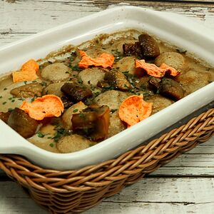 Креплах из говядины в грибном соусе