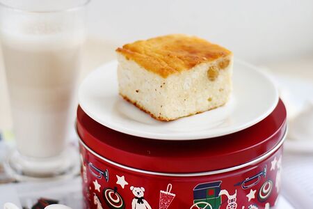Творожная запеканка с изюмом