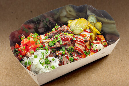 Стрит бокс со свининой