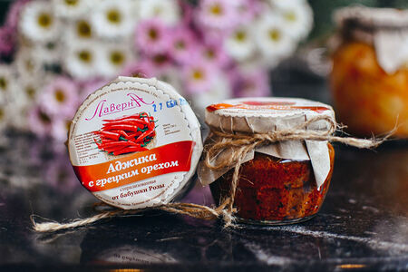 Аджика с грецким орехом