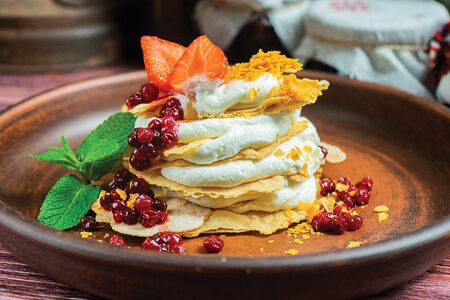 Песочный торт с кремом пломбир